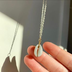 shell necklace